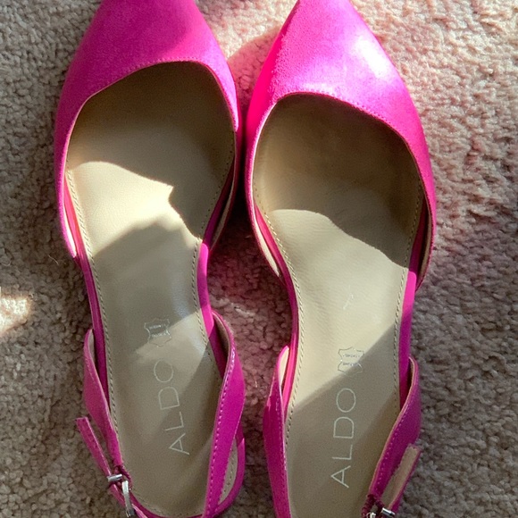 Aldo suede and leather fuchsia flats - Picture 4 of 7
